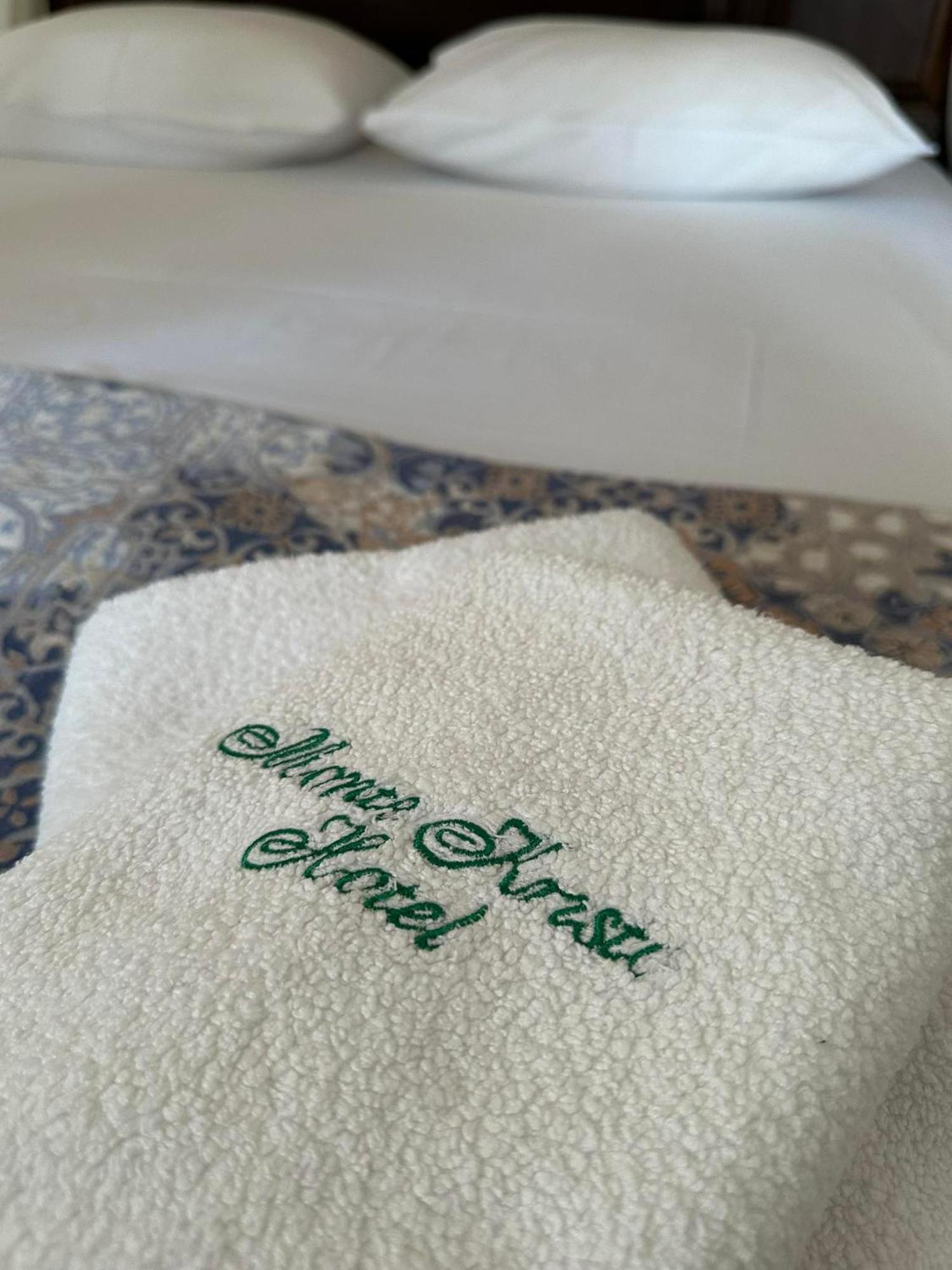 Monte Kristo 호텔 에르무폴리 외부 사진